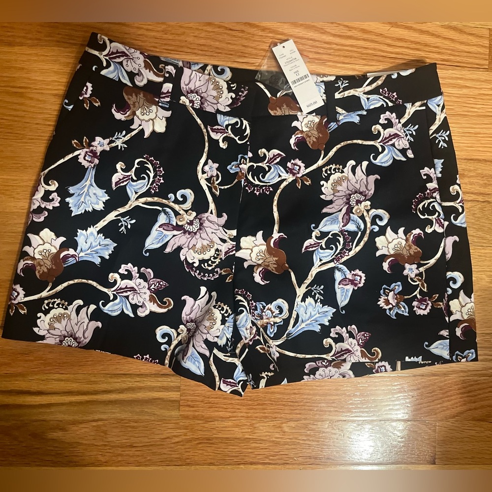 White House Black Market Black Floral Print Women's Shorts